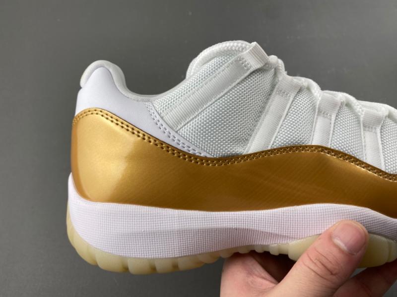 Air Jordan 11 Low “Mother’s Day”