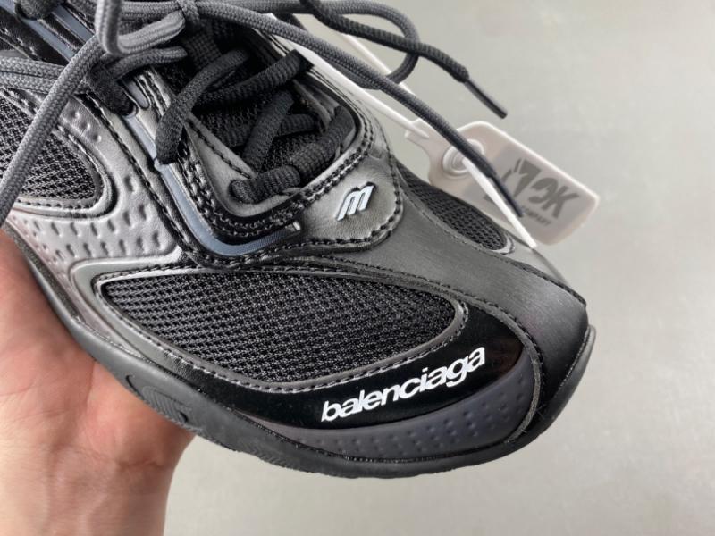 BALENCIAGA/ RADAR GRADIENT LINESH