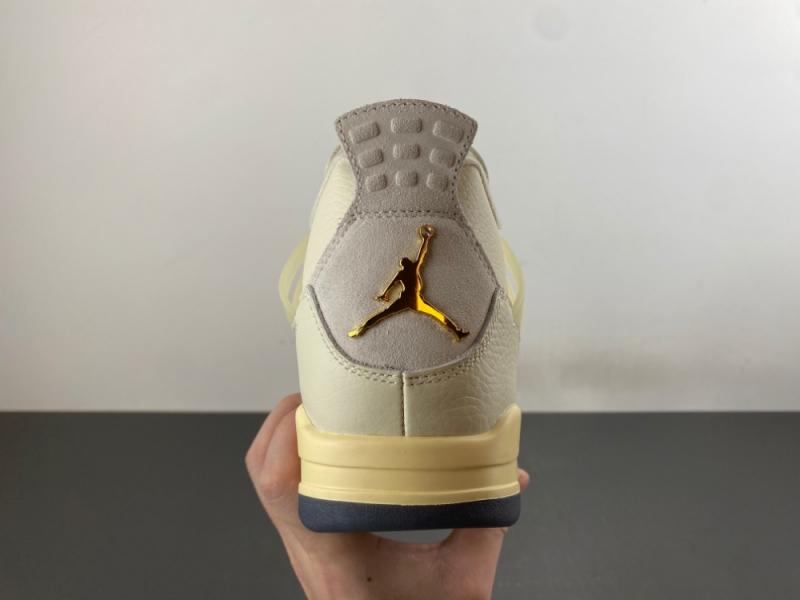 Air Jordan 4
