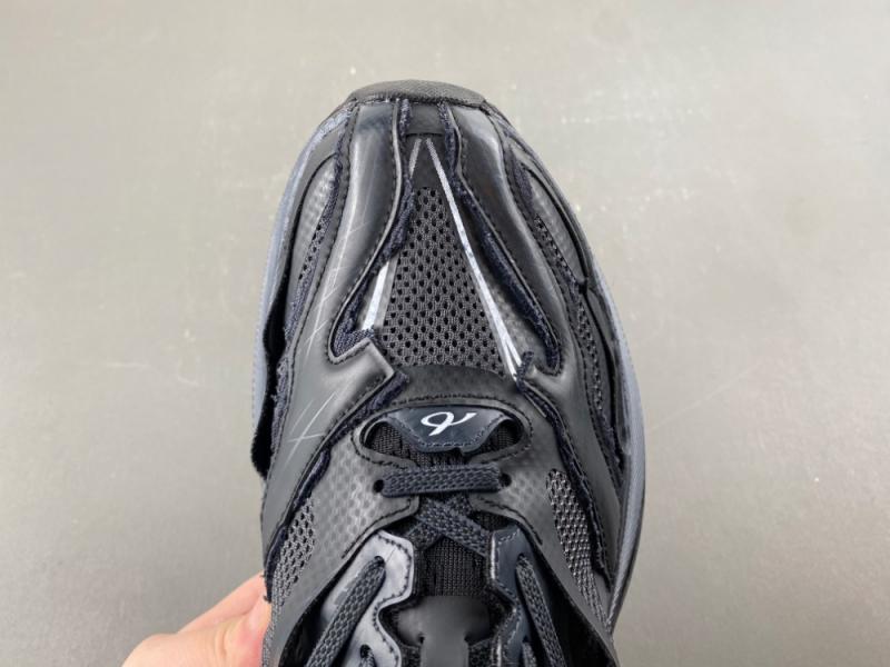 BALENCIAGA 26