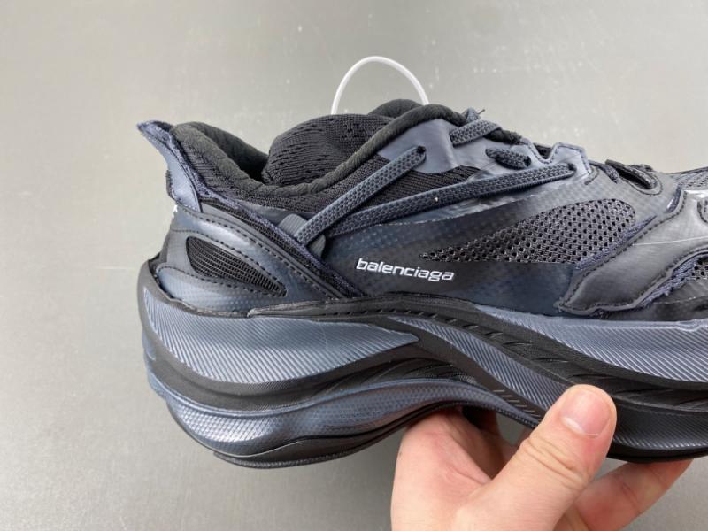 BALENCIAGA 26