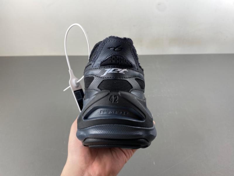 BALENCIAGA 26