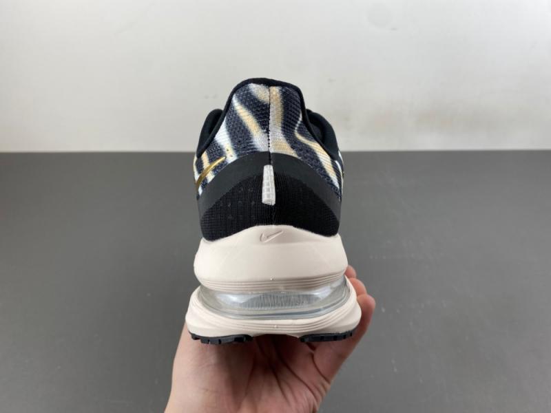 Nike Pegasus Premium飞马 ZoomX
