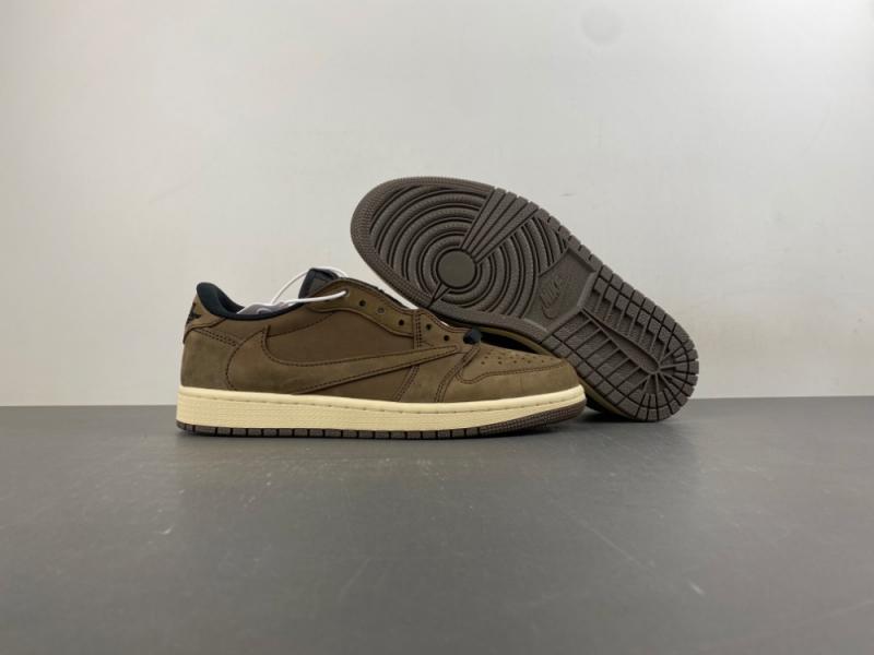 Travis Scott x Air Jordan 1 Low