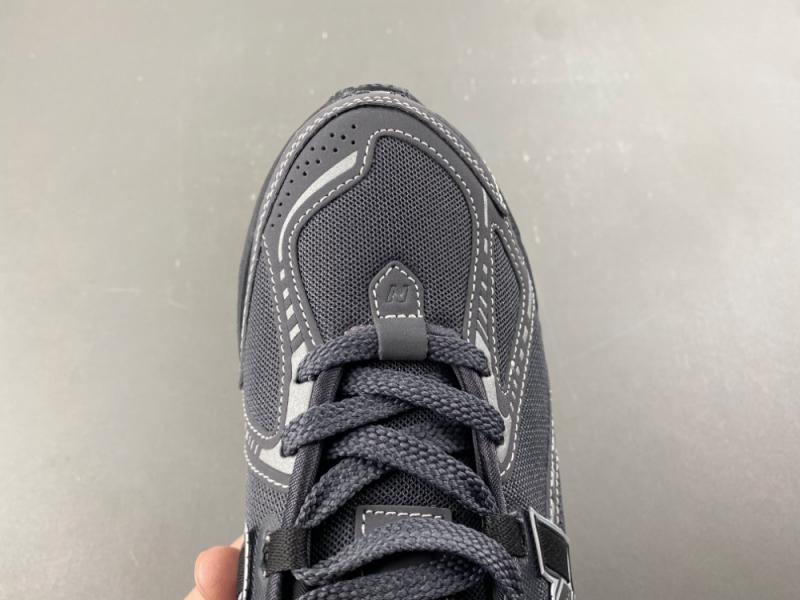 New Balance 1906
