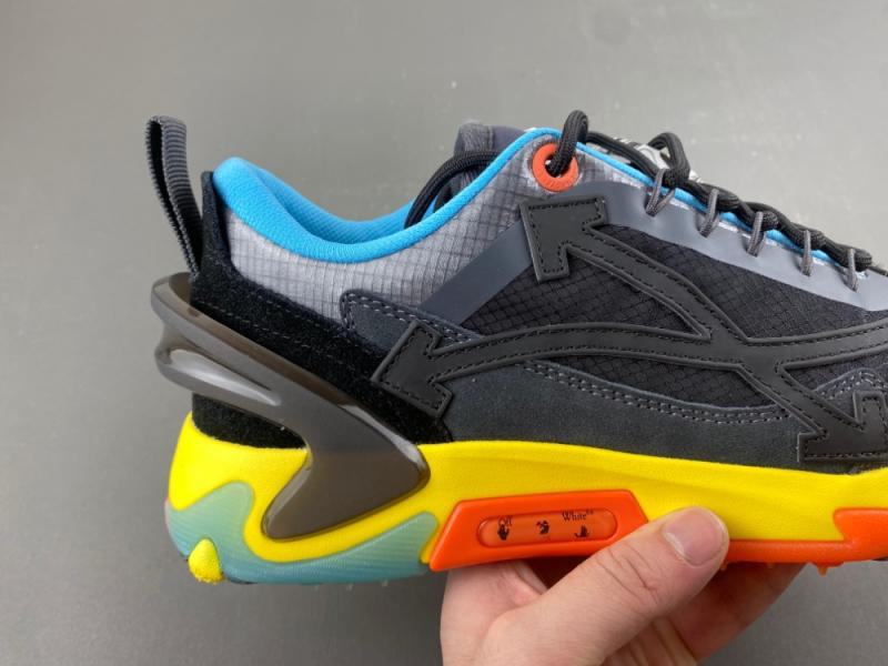 Off-White c/o Virgil Abloh