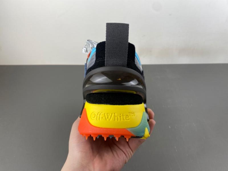 Off-White c/o Virgil Abloh