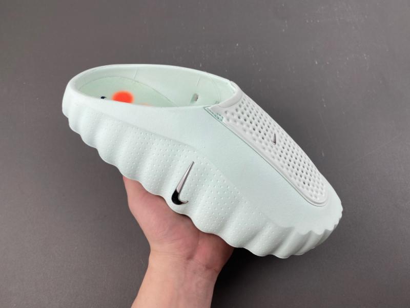 Nike Mind 001「Barely Green」
