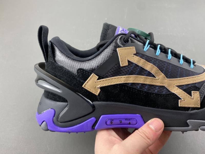Off-White c/o Virgil Abloh