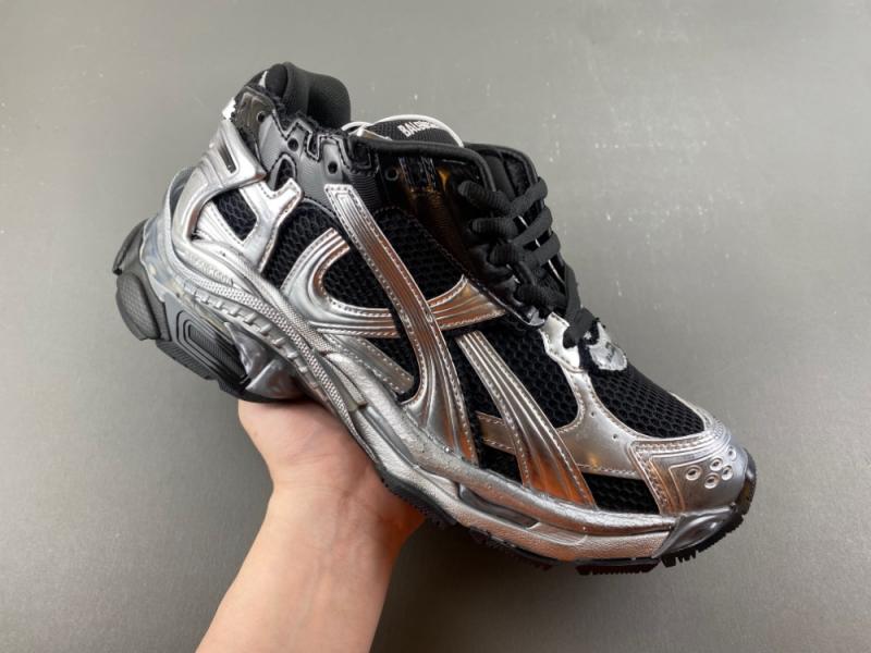 Balenciaga Runner