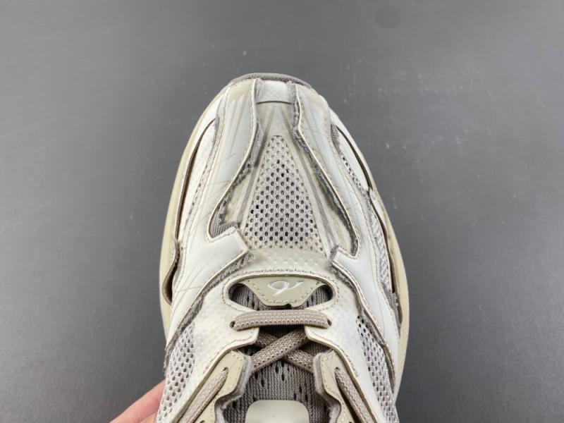 BALENCIAGA 26代