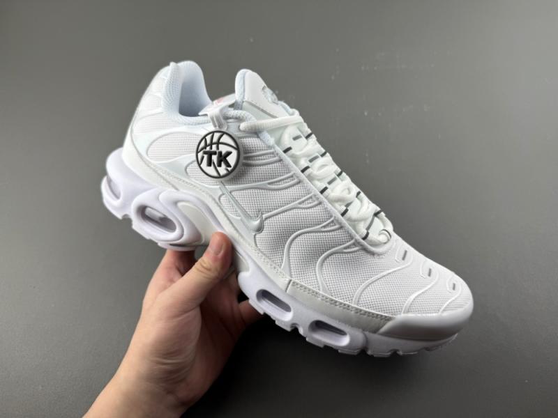 WMNS Air Max Plus“