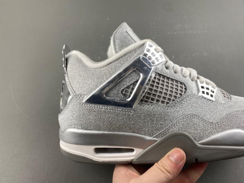Air Jordan 4 Retro