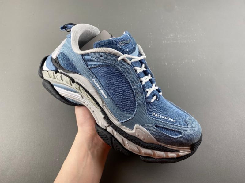 Balenciaga Triple S.2