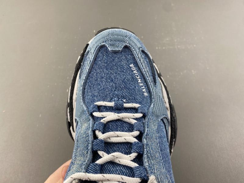 Balenciaga Triple S.2