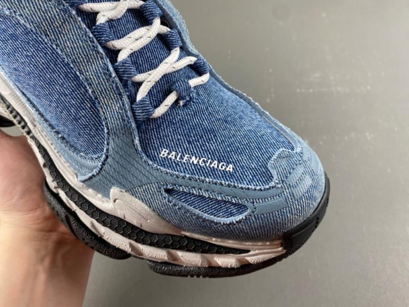 Balenciaga Triple S.2
