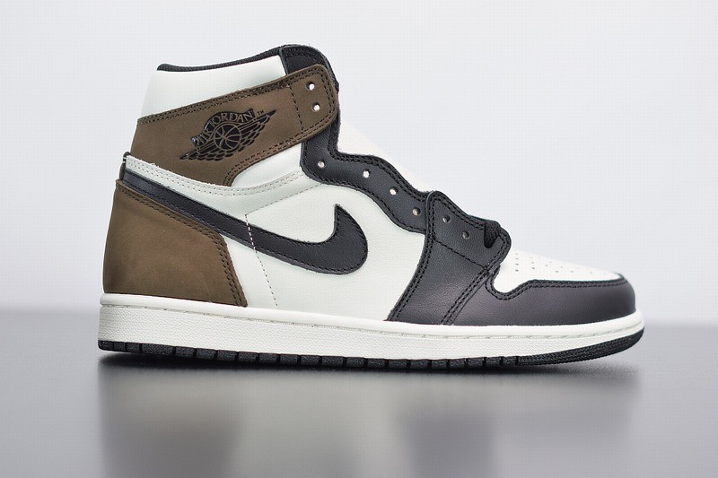 Jordan 1 Retro High Dark Mocha