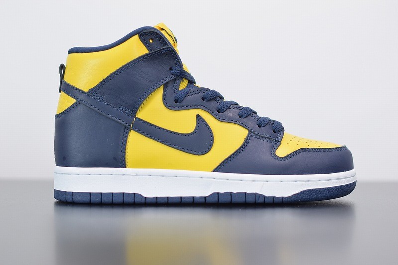 Nike SB Dunk High Pro 'Michigan'