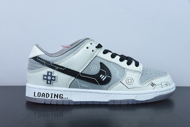  Nk SB Dunk Low