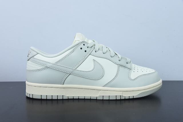 NK Dunk Low 