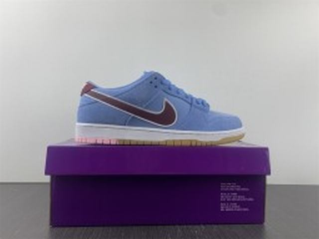 Nike SB Dunk Low Valour Blue Team Maroon