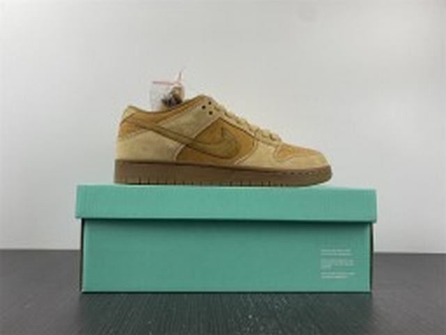 Nike SB Dunk Low Reese Forbes Wheat