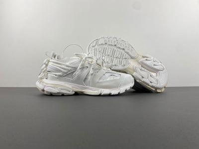 BALENCIAGA Runner、Demna