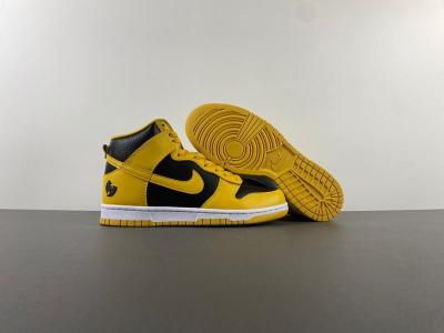 Nike Dunk High “Wu-Tang Clan