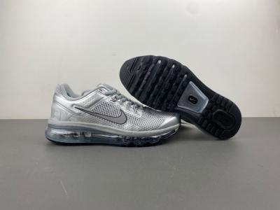 Nike Air Max 2013 Goes Full Metalli