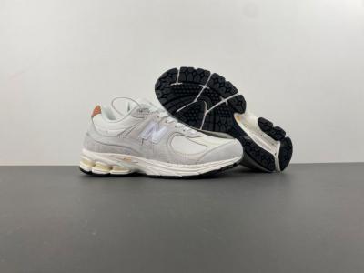 new balance NB 2002