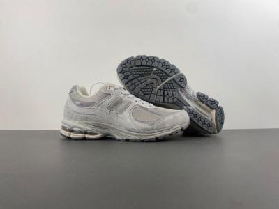 new balance NB 2002