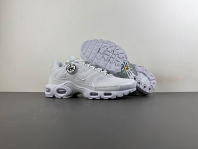 WMNS Air Max Plus“