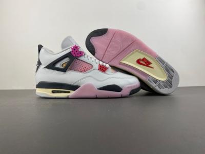 NIKE AIR JORDAN 4 RETRO '